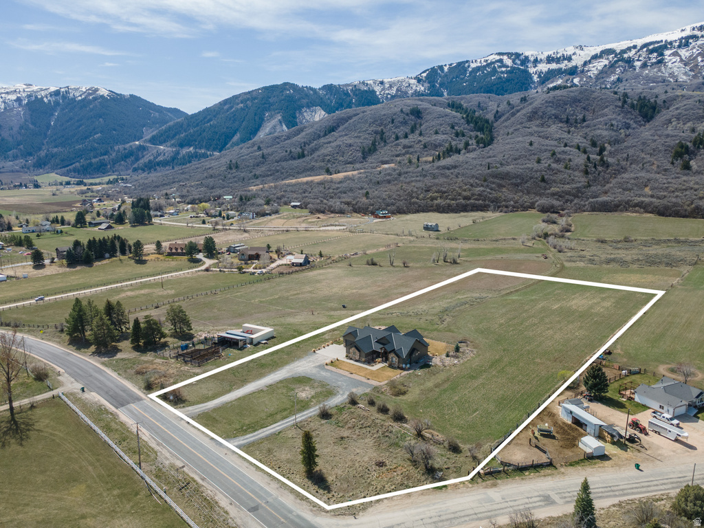 5073 N 3300 E Liberty, UT 84310