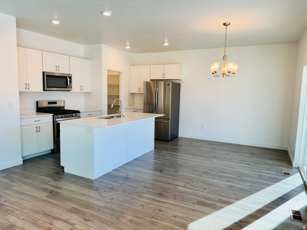 3875 W COLD POND AVE Lehi, UT 84043