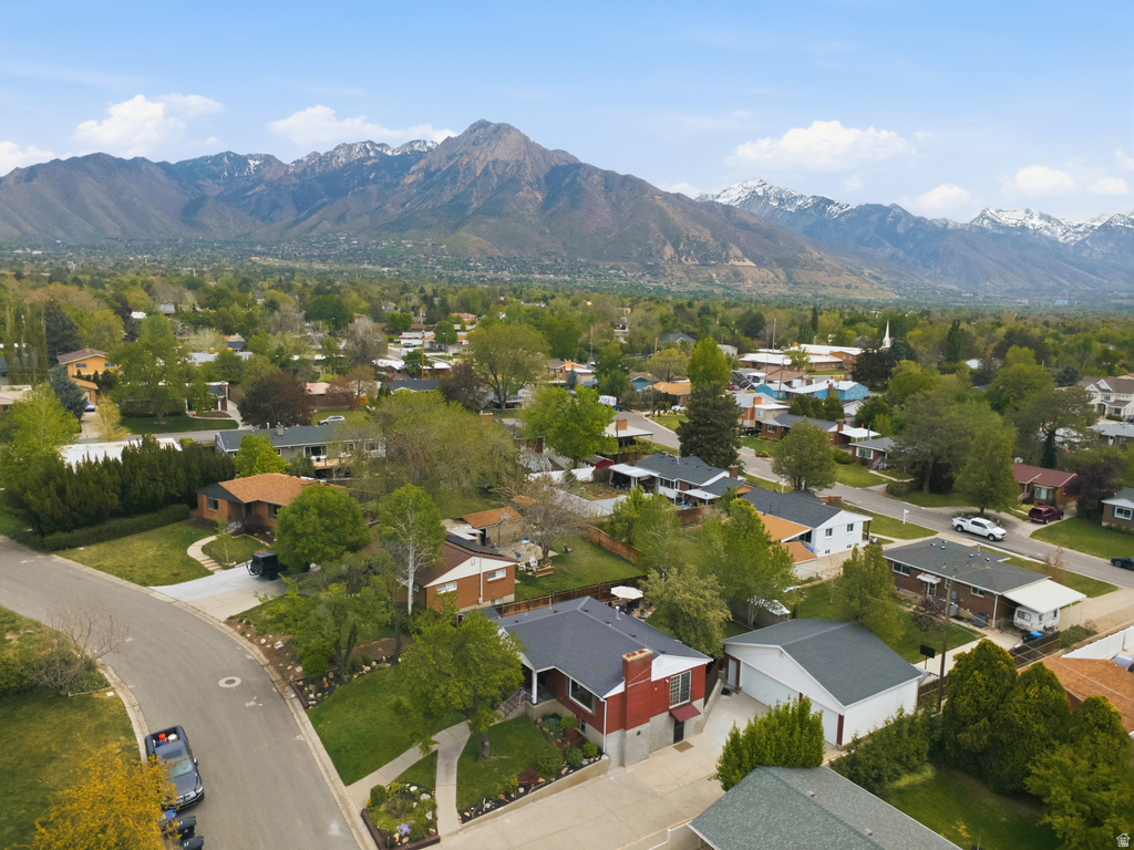 1860 E NORTHWOODSIDE DR Holladay, UT 84124