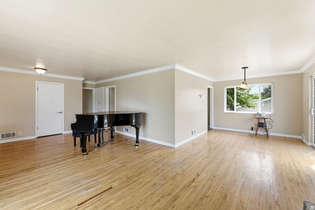 1860 E NORTHWOODSIDE DR Holladay, UT 84124