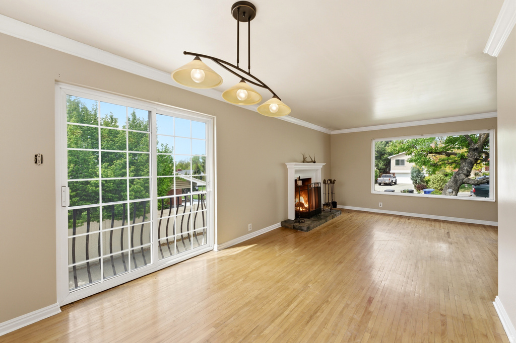 1860 E NORTHWOODSIDE DR Holladay, UT 84124