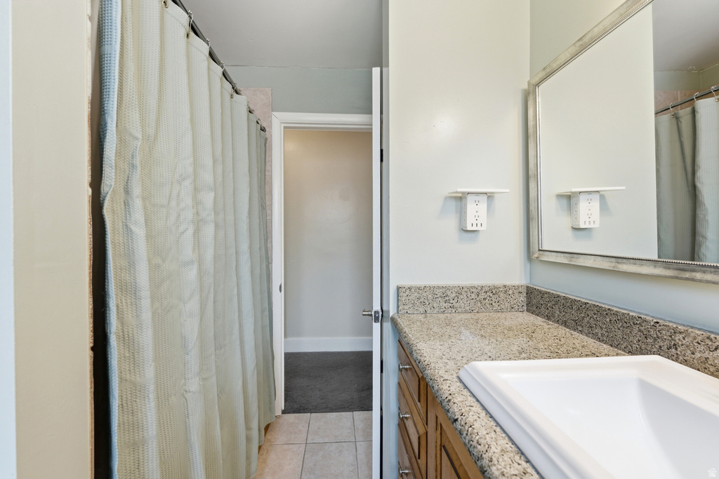 1860 E NORTHWOODSIDE DR Holladay, UT 84124