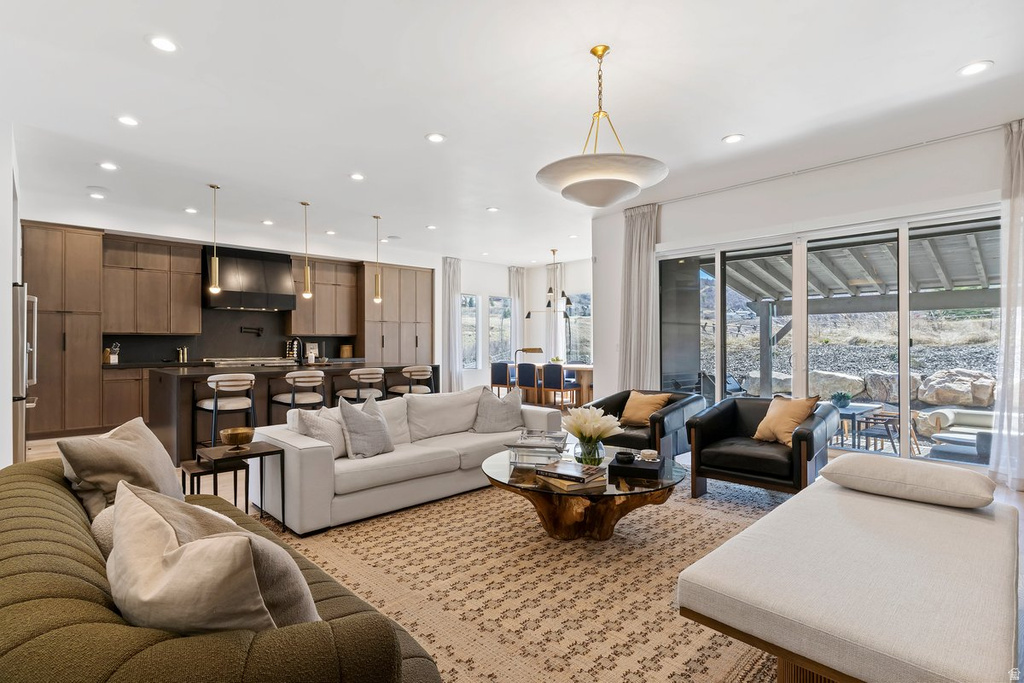 6399 E 950 S Huntsville, UT 84317