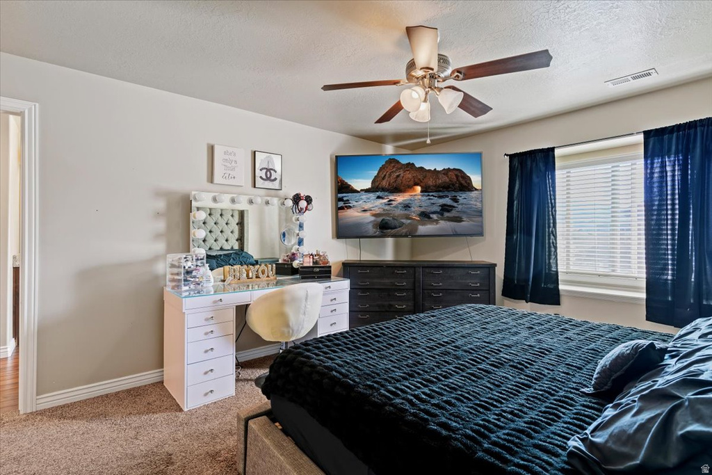 1809 E WHITETAIL DR Layton, UT 84040