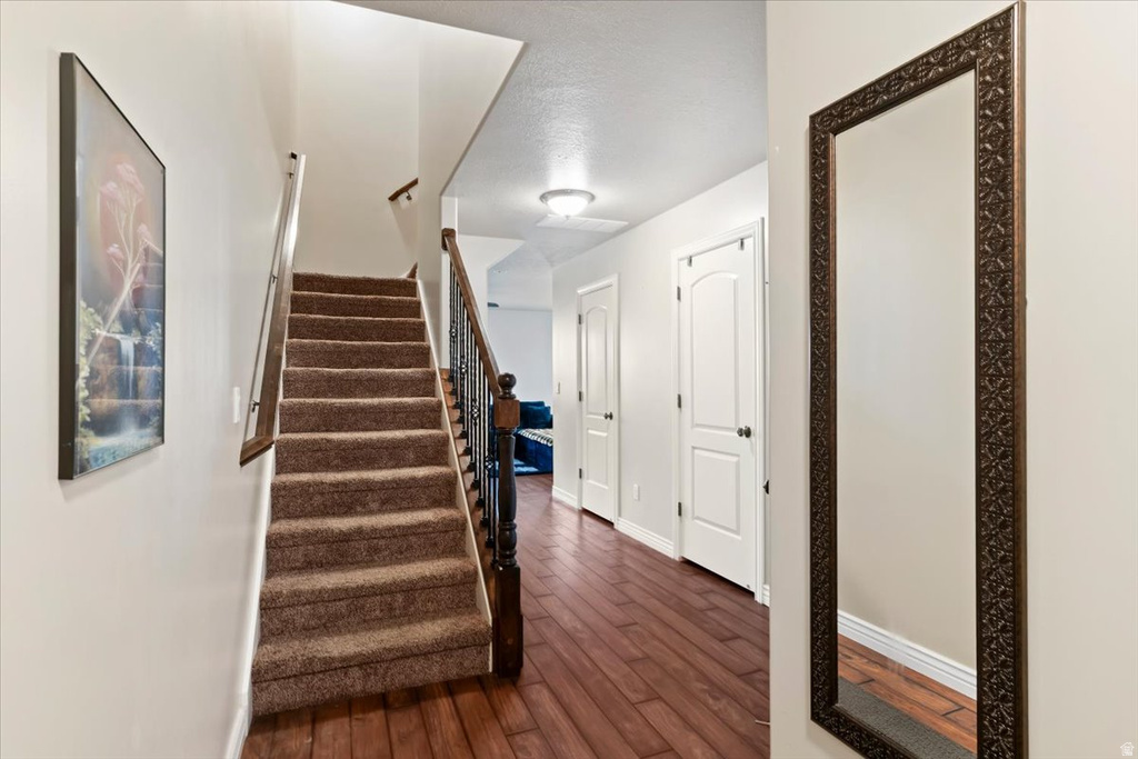 1809 E WHITETAIL DR Layton, UT 84040