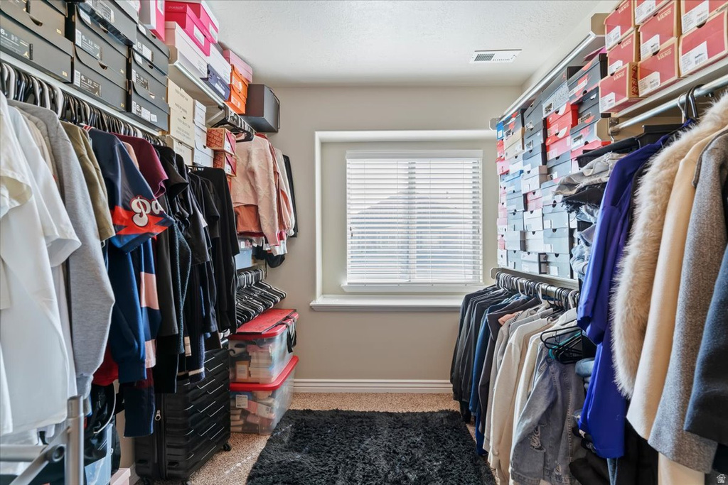 1809 E WHITETAIL DR Layton, UT 84040