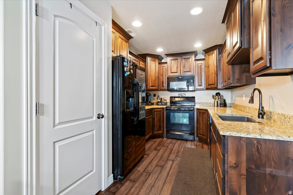 1809 E WHITETAIL DR Layton, UT 84040