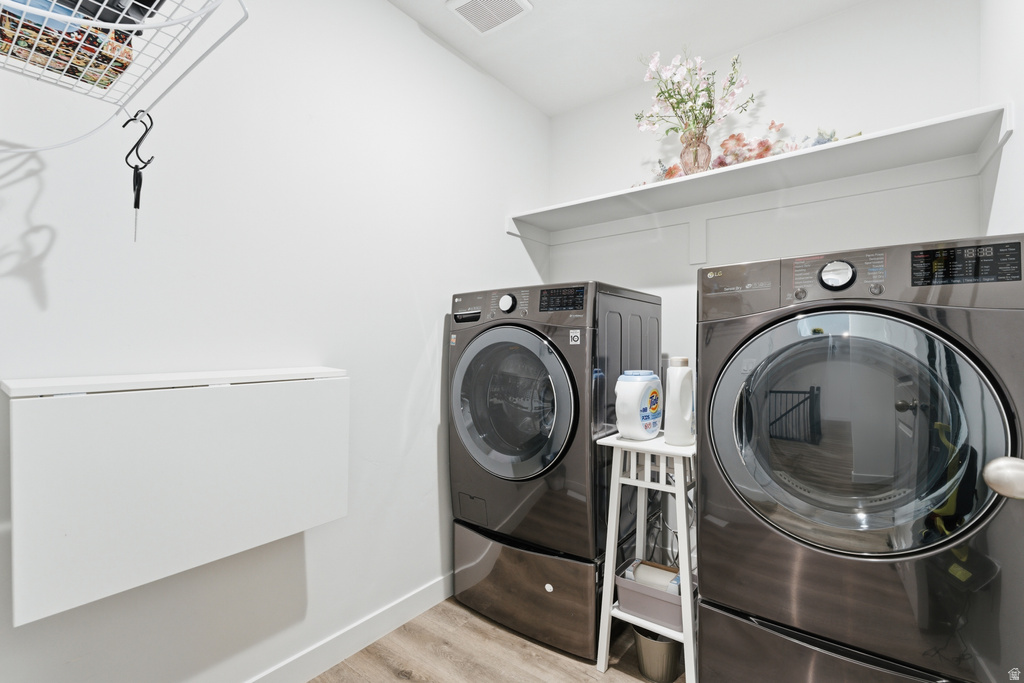 236 E BRIARWOOD LN Stansbury Park, UT 84074