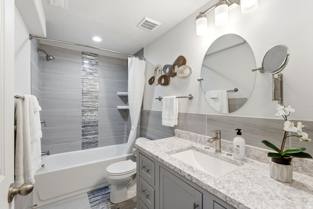 236 E BRIARWOOD LN Stansbury Park, UT 84074
