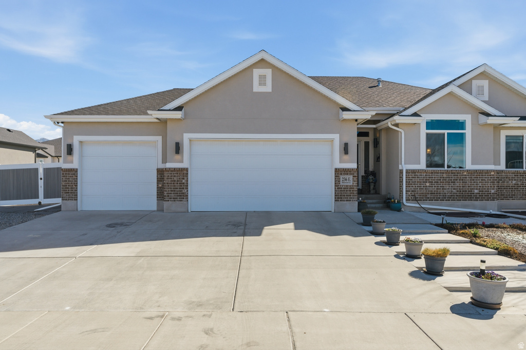 236 E BRIARWOOD LN Stansbury Park, UT 84074