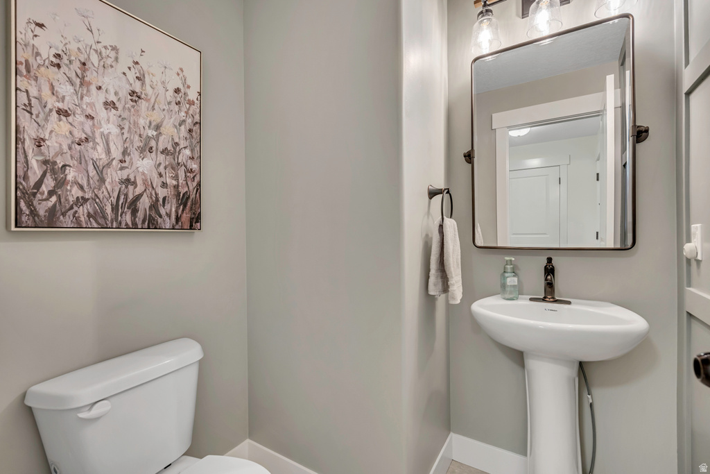 1596 W QUAILHILL RD Saratoga Springs, UT 84045