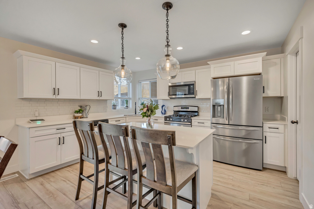 1596 W QUAILHILL RD Saratoga Springs, UT 84045