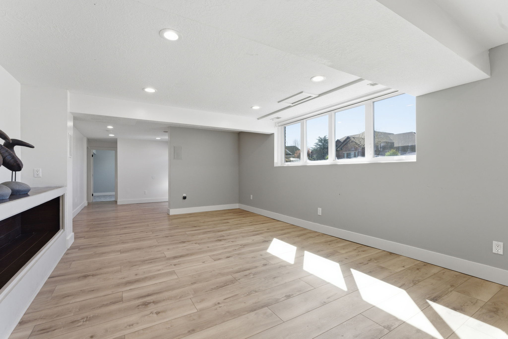 12615 S 600 E Draper, UT 84020