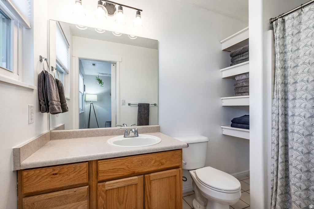 968 S 970 W Woods Cross, UT 84087