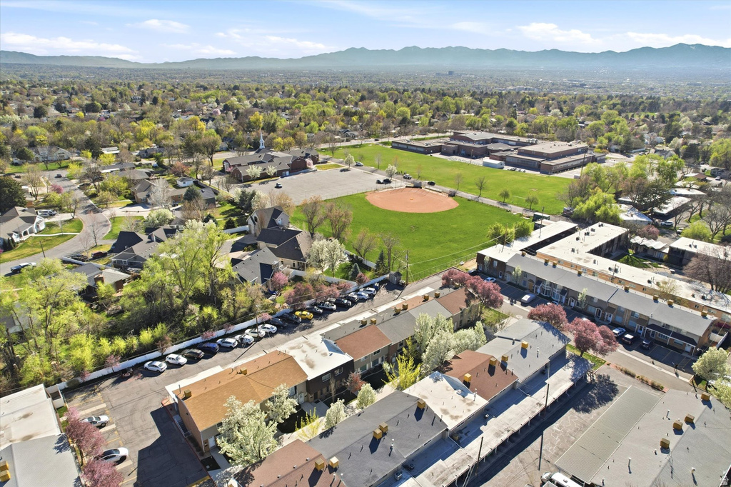 2122 E GEORGETOWN SQ Millcreek, UT 84109