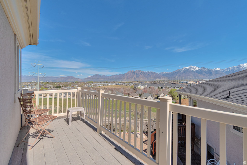 1072 W HARVEST VIEW WAY West Jordan, UT 84084
