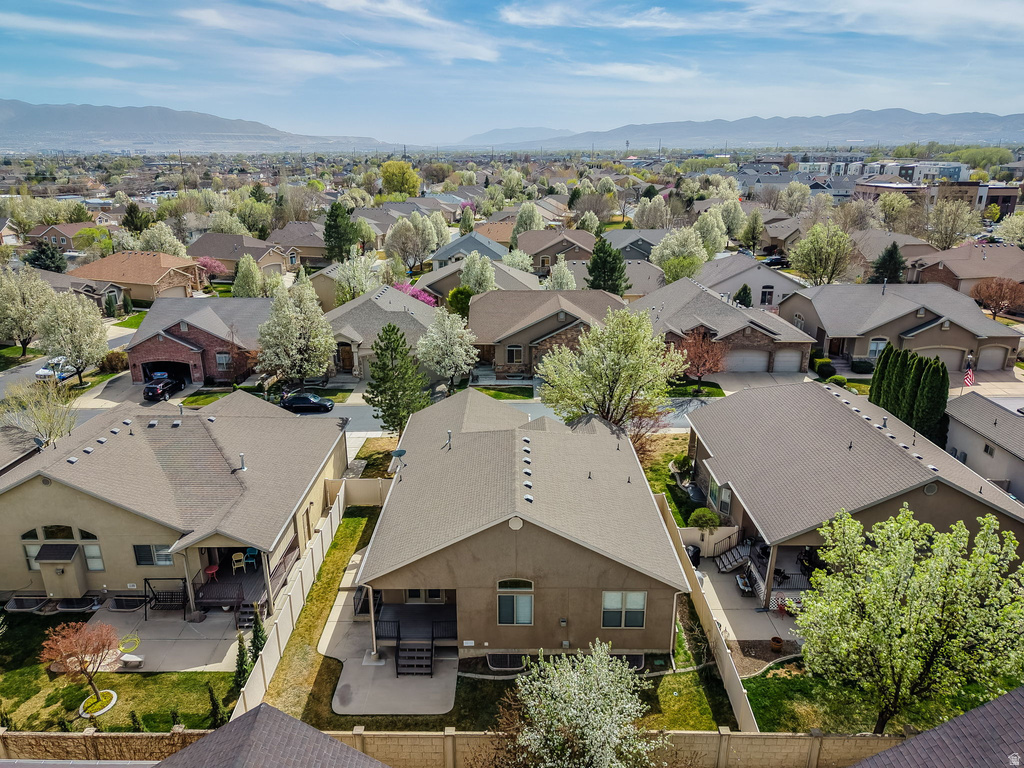 1578 W QUARTZ DR South Jordan, UT 84095