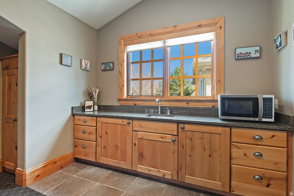 606 E HOLLY HAVEN CIR Murray, UT 84107