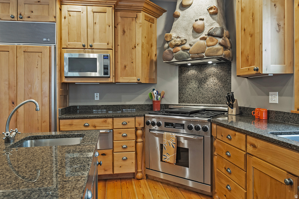 606 E HOLLY HAVEN CIR Murray, UT 84107