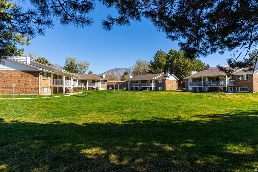 4022 S VERNON CIR #B Salt Lake City, UT 84124