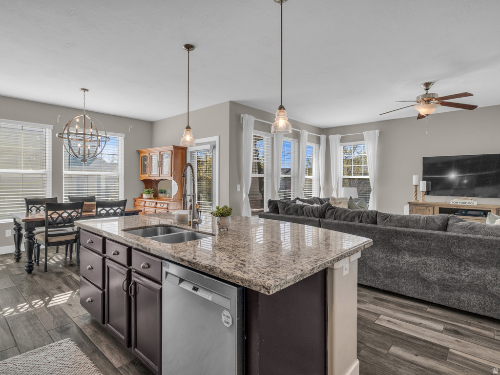 10223 S SPLIT ROCK DR South Jordan, UT 84009