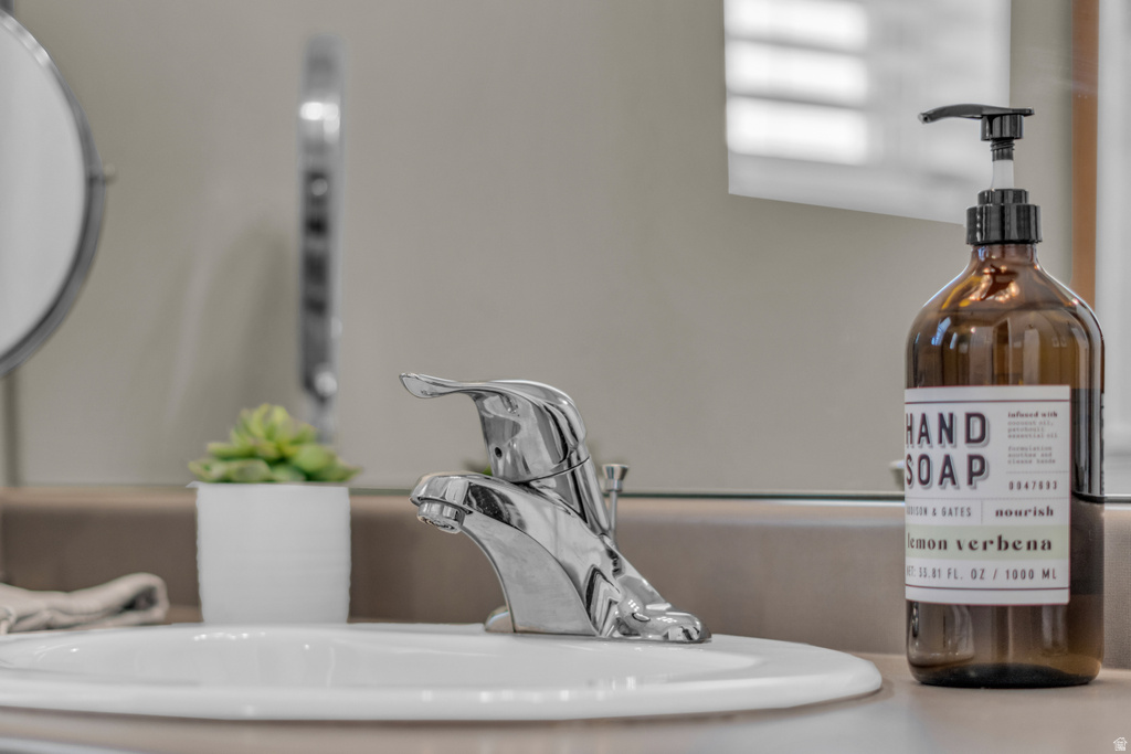 10223 S SPLIT ROCK DR South Jordan, UT 84009