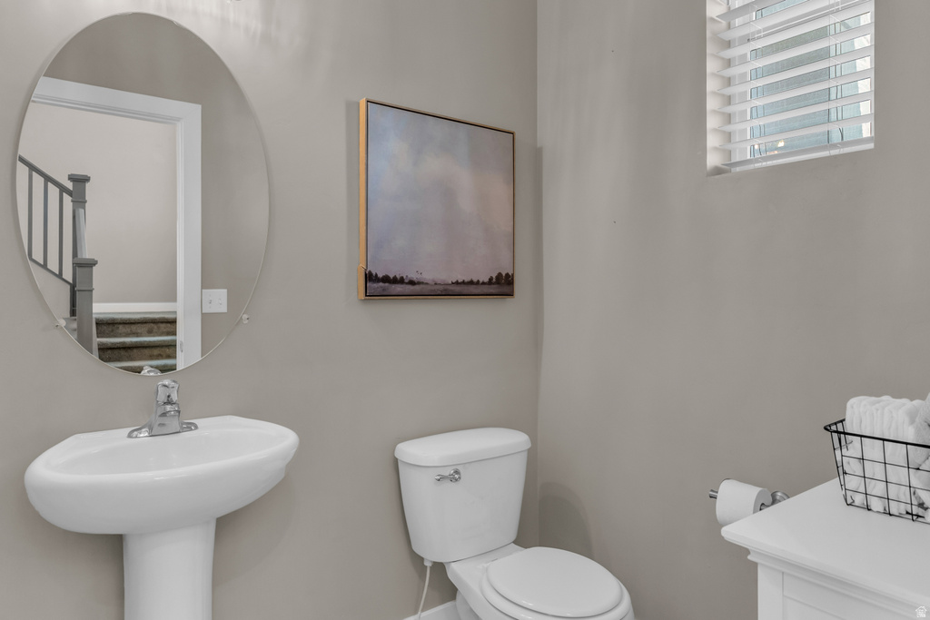 10223 S SPLIT ROCK DR South Jordan, UT 84009