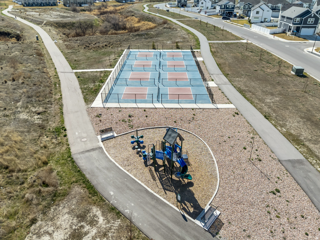 880 N HERMAN DR Lehi, UT 84048