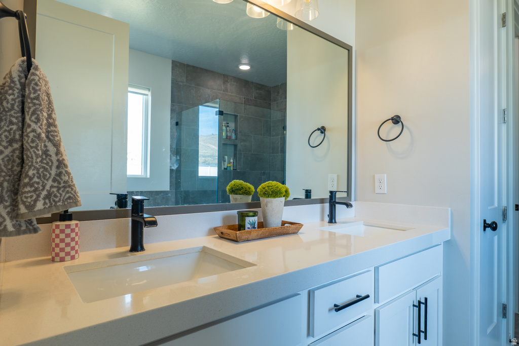 1369 E HAVITURE WAY Eagle Mountain, UT 84005