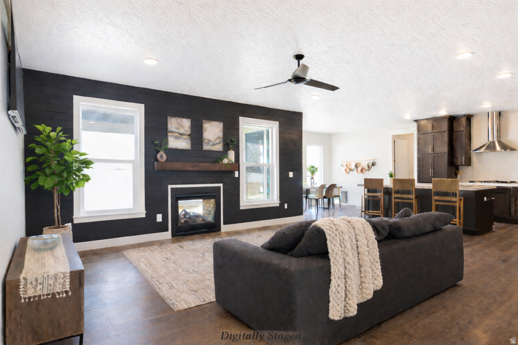 1369 E HAVITURE WAY Eagle Mountain, UT 84005