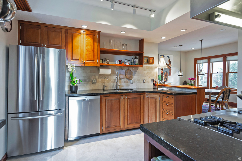 716 E 4TH AVE Salt Lake City, UT 84103