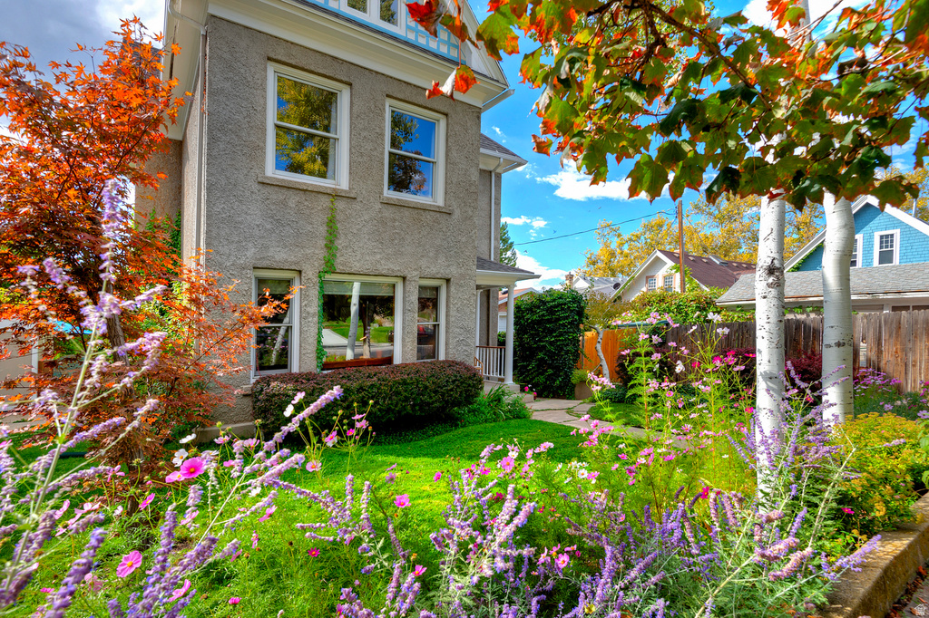 716 E 4TH AVE Salt Lake City, UT 84103