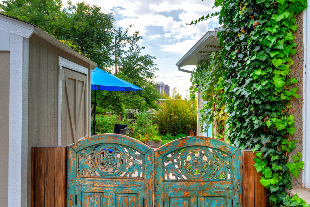 716 E 4TH AVE Salt Lake City, UT 84103