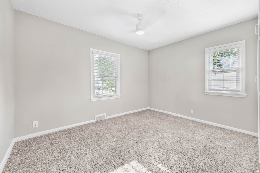 825 E HUDSON AVE Salt Lake City, UT 84106