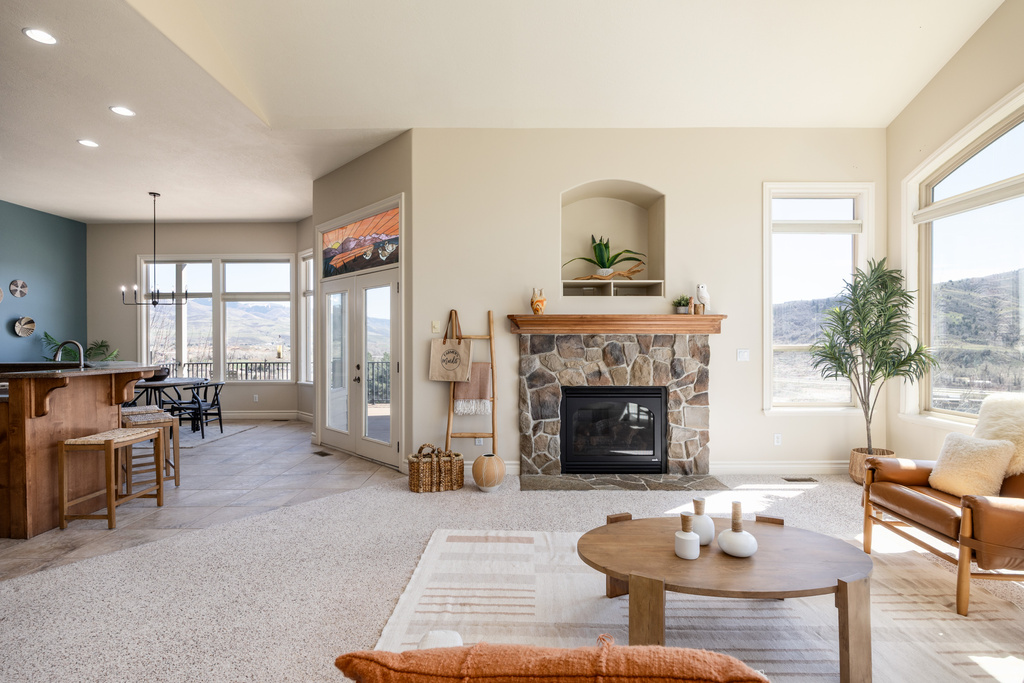 5928 N RIVER VIEW CIR Mountain Green, UT 84050