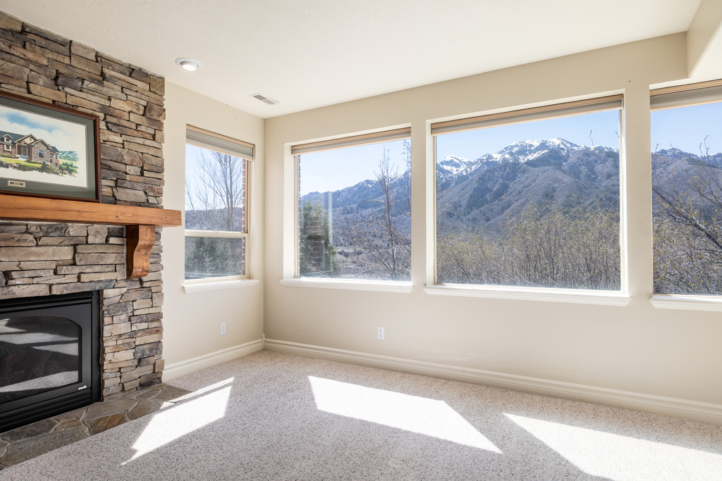 5928 N RIVER VIEW CIR Mountain Green, UT 84050