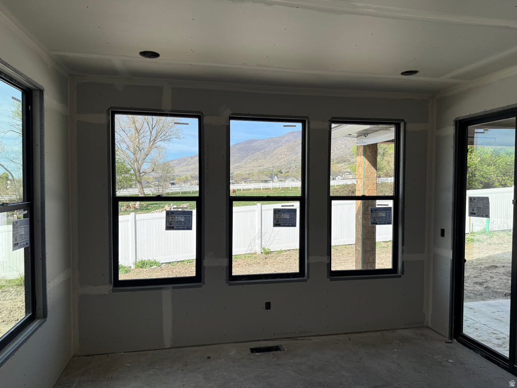 286 W SUMMERHILL LN Centerville, UT 84014