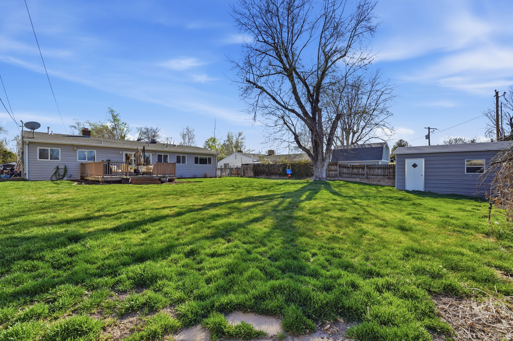 1691 E FIELDCREST LN Holladay, UT 84117