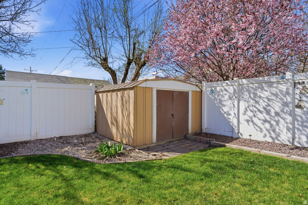 10306 S APEX RD Copperton, UT 84006