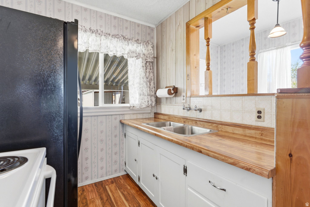 10306 S APEX RD Copperton, UT 84006