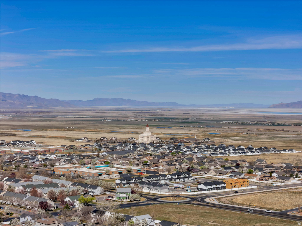 182 E APARICIO DR Tooele, UT 84074