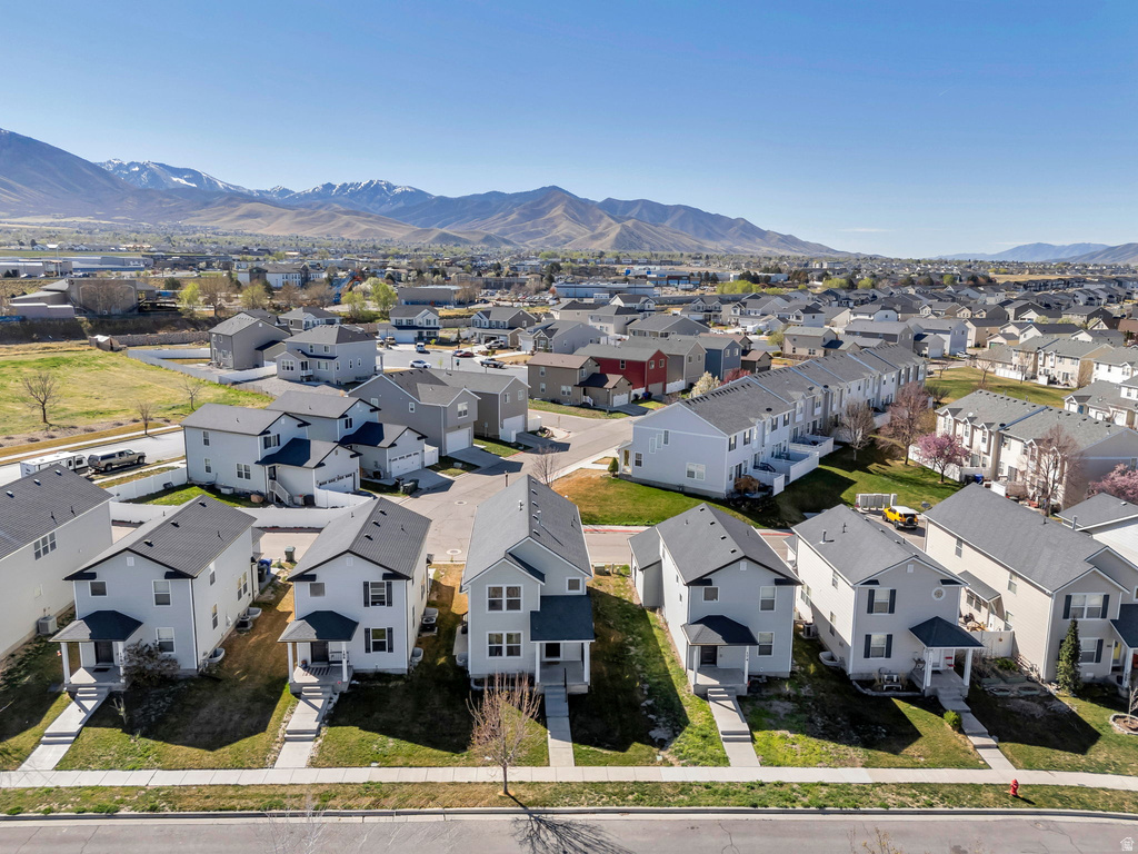 182 E APARICIO DR Tooele, UT 84074