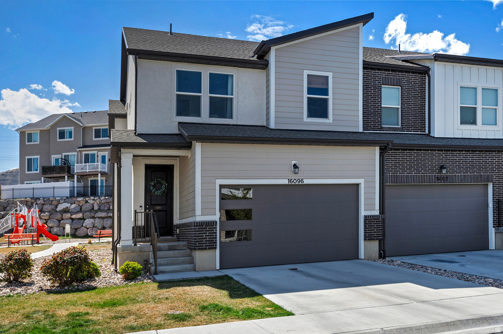 16096 S TRUSS DR Bluffdale, UT 84065