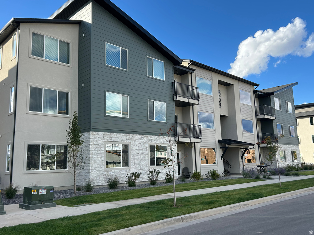 272 E 850 S #8-202 Spanish Fork, UT 84660