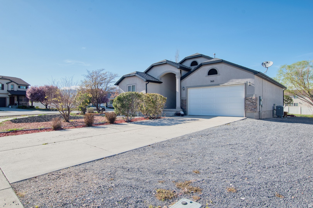 303 HEBER LN Grantsville, UT 84029