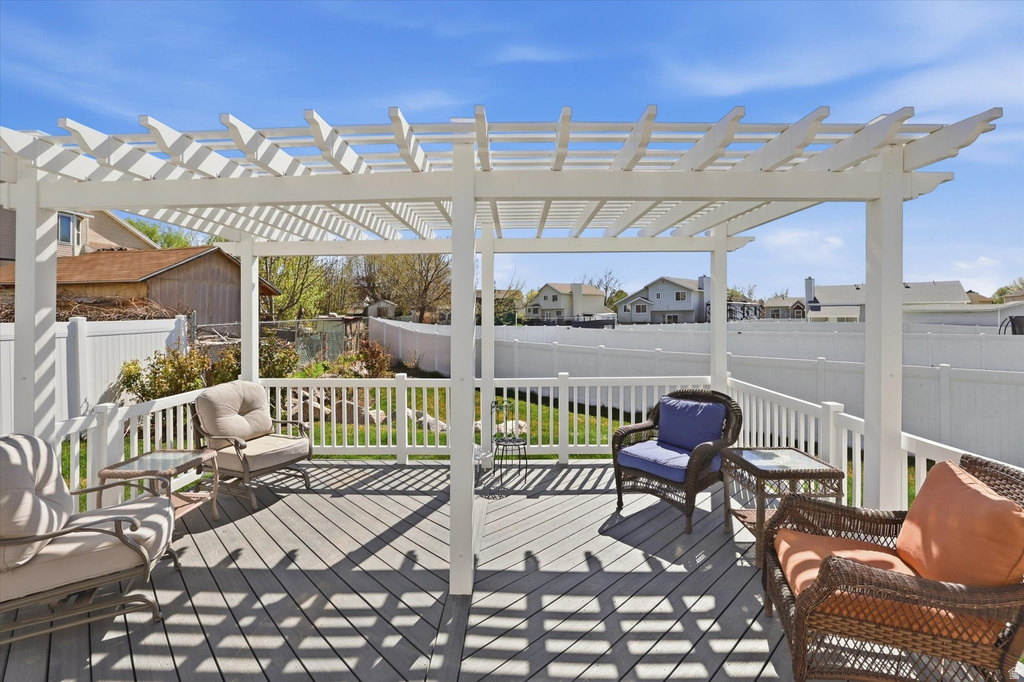 2877 W 4200 S Roy, UT 84067