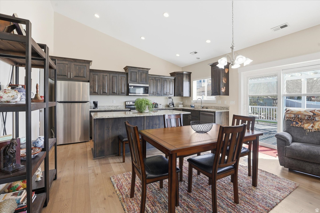 2877 W 4200 S Roy, UT 84067