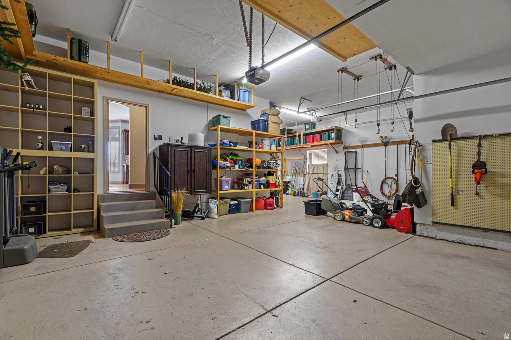 2182 W COPPER KING LN South Jordan, UT 84095