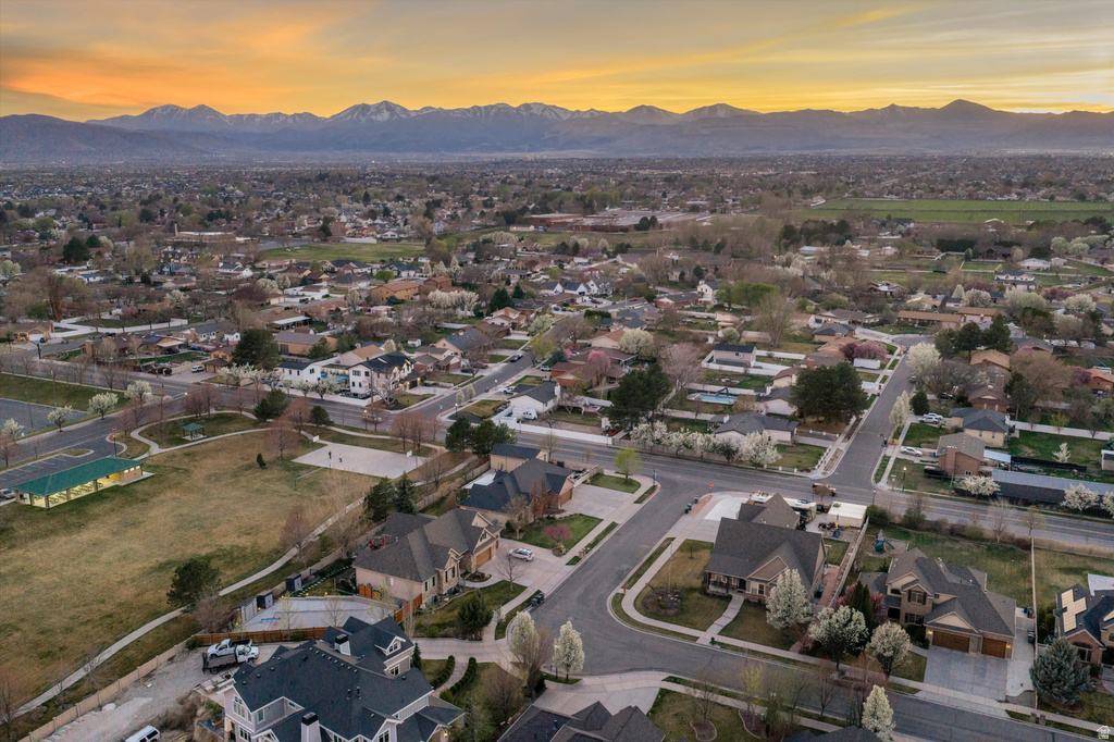 2182 W COPPER KING LN South Jordan, UT 84095