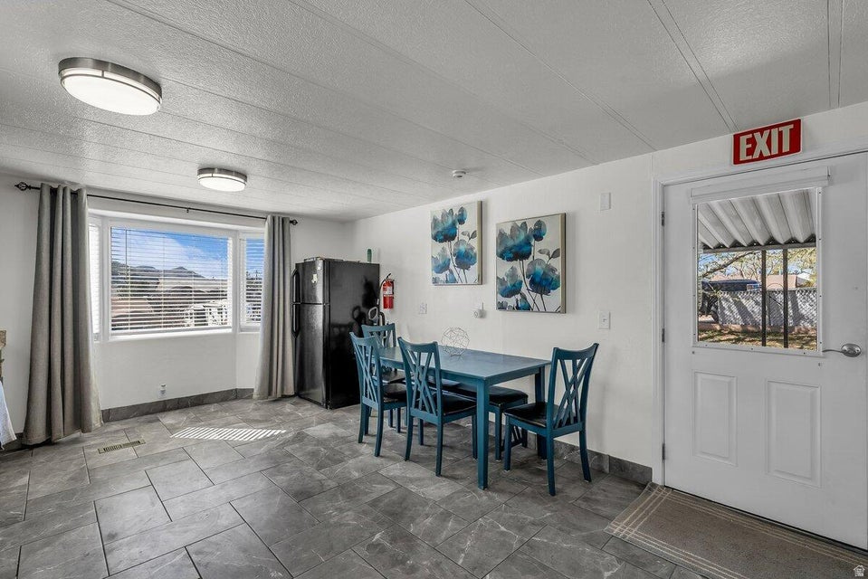 326 W 30 N La Verkin, UT 84745